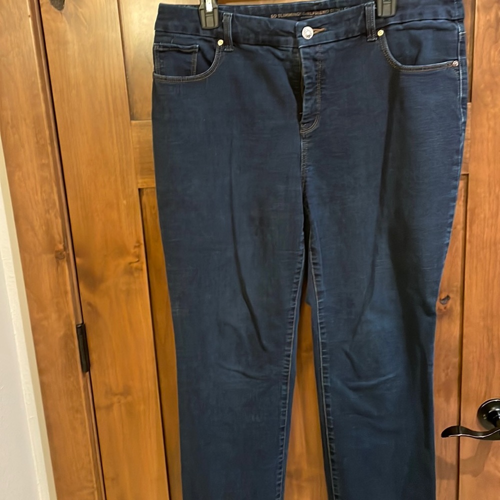 Chico’s dark denim jeans size 2.5 (14)